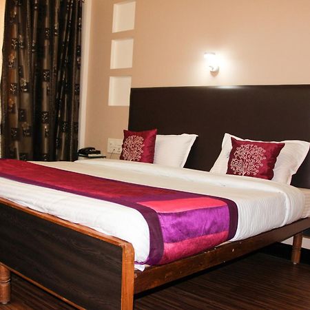 Hotel Collection O Hanuman Mangalore Exterior foto